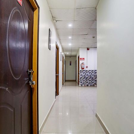 Collection O Hotel Moon Light Lucknow Exteriör bild