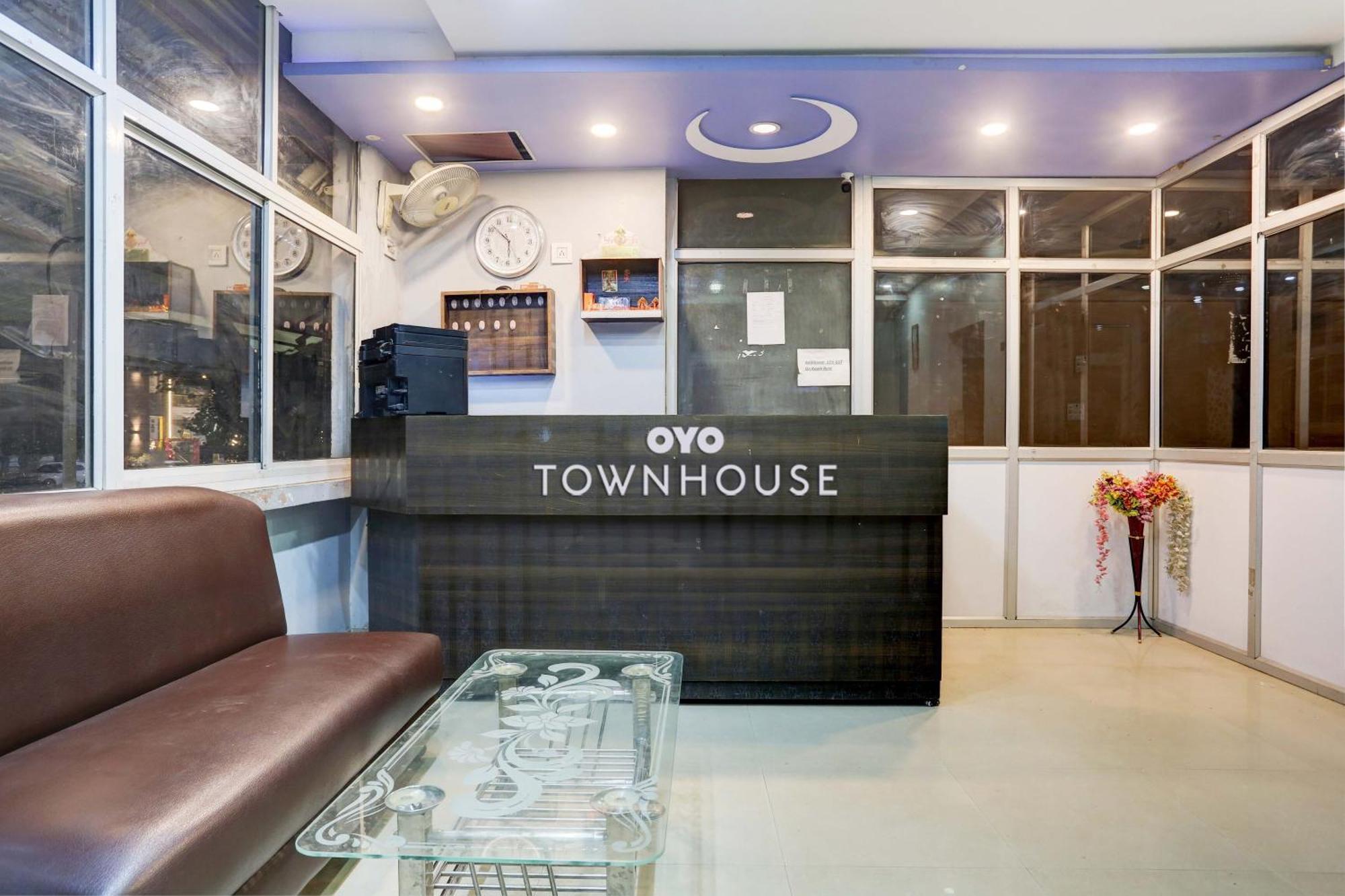 Collection O Hotel Moon Light Lucknow Exteriör bild
